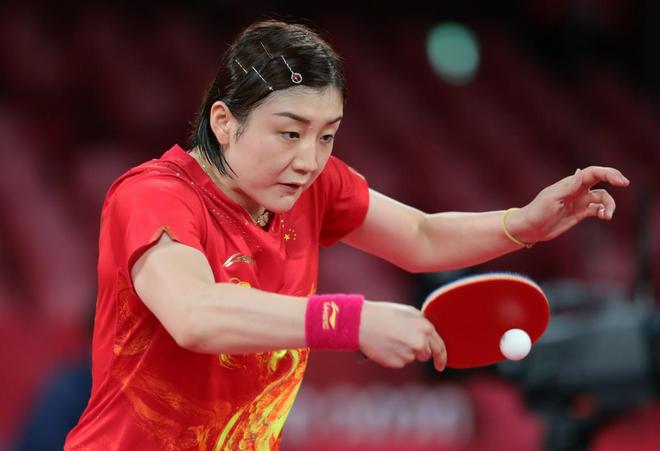 出的年轻边 出的年轻边