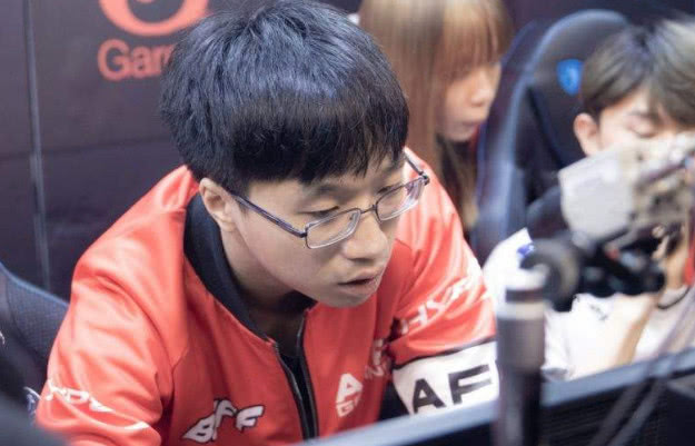 尔特塔眼睛